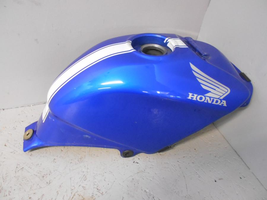 Höger sida på Bensintank från en Honda CBR 125 R -2006 motorcykel.