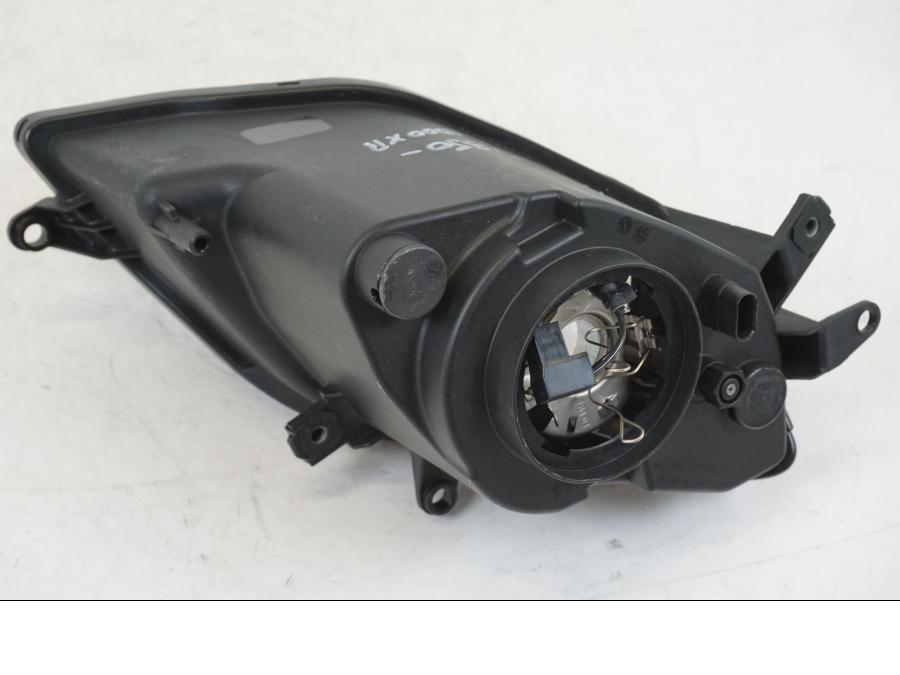 Extrabild3 på Strålkastare från en BMW S 1000 XR -2014 motorcykel.