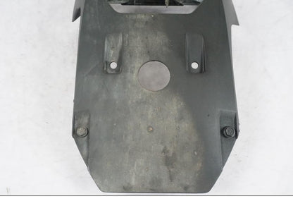 Höger sida på Hasplåt från en KTM 390 Duke -2018 motorcykel.