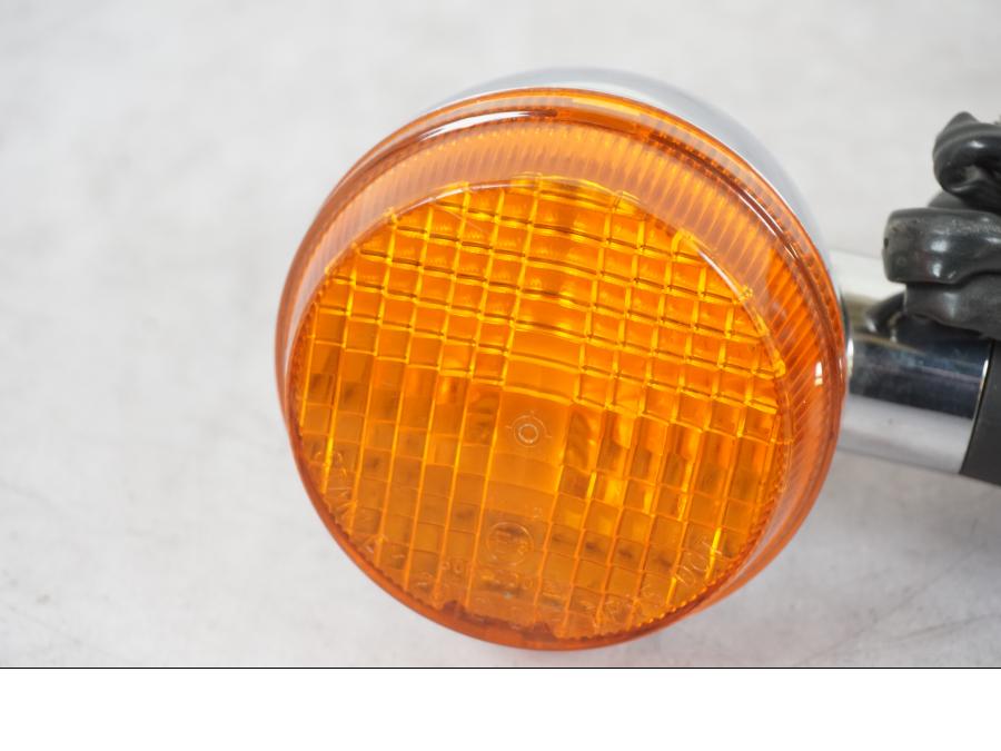 Baksidan på Blinkers från en Honda VT 600 C -1998 motorcykel.