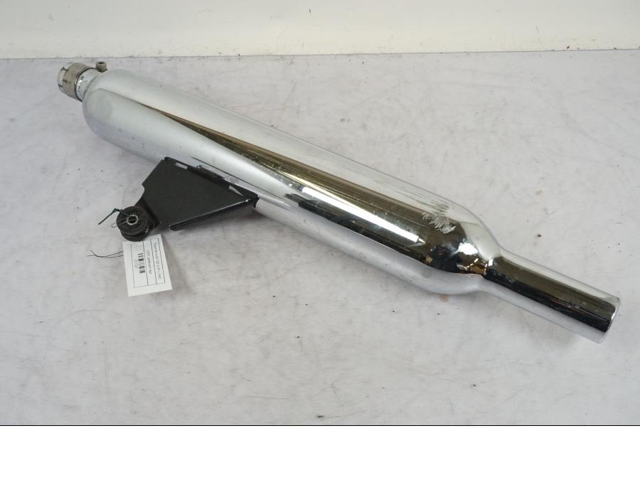 Framsidan på Ljuddämpare från en Triumph Bonneville T120 -2021 motorcykel.