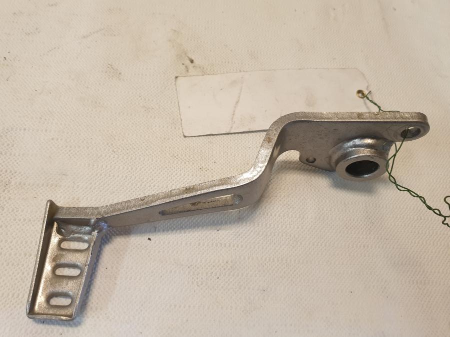 Baksidan på Bromspedal från en Kawasaki Z 125 -2019 motorcykel.