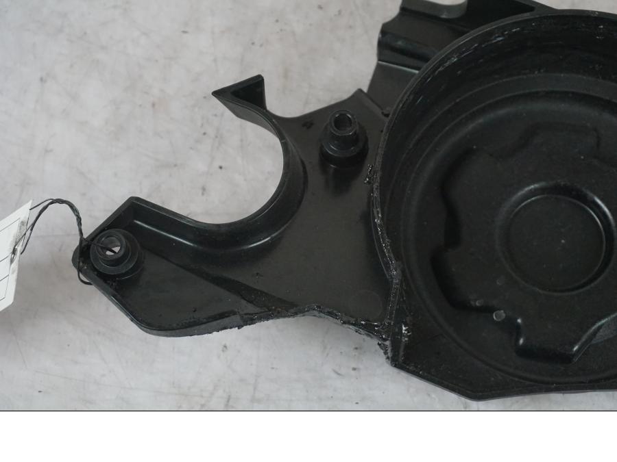 Snett nerifrån på Drevkåpa från en BMW F 800 R -2018 motorcykel.