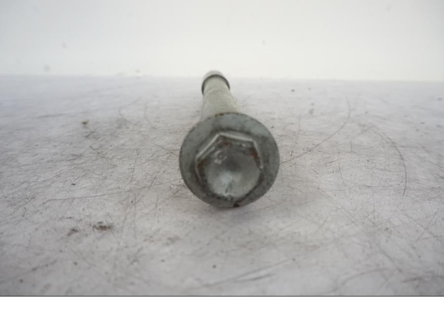 Höger sida på Axel från en BMW R 1150 GS -2002 motorcykel.