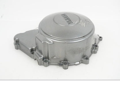 Höger sida på Generatorkåpa från en Yamaha FJR 1300 -2005 motorcykel.