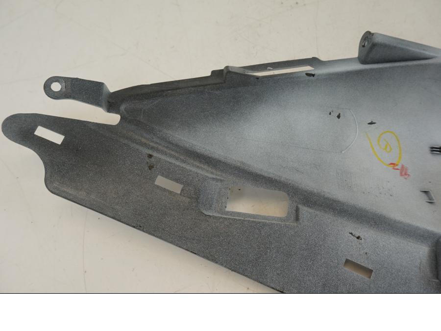 Extrabild1 på Luftintag från en Suzuki GSX 1300 R -2017 motorcykel.