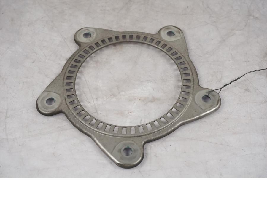 Framsidan på ABS krans från en BMW F 800 R -2018 motorcykel.