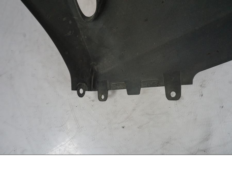 Extrabild1 på Magkåpa från en Kawasaki ER-6F -2010 motorcykel.