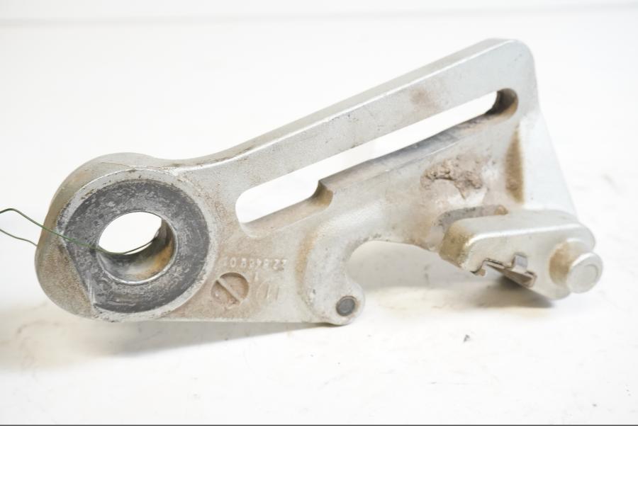 Baksidan på Bromsoksfäste från en Husaberg 390 FE -2012 motorcykel.