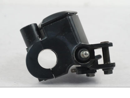 Baksidan på Bromshuvudcylinder från en Kawasaki ER-6N ABS -2010 motorcykel.