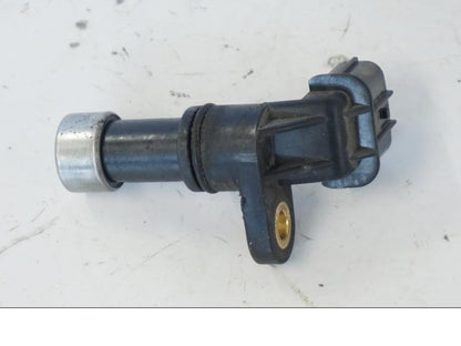 Baksidan på Hastighetsgivare från en Honda SH 300 A -2011 scooter.