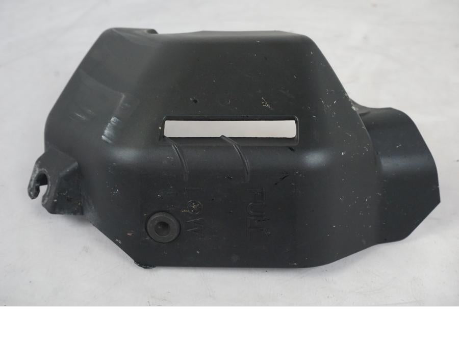 Höger sida på Vattenexpansionskärl från en Yamaha MT-09 -2019 motorcykel.