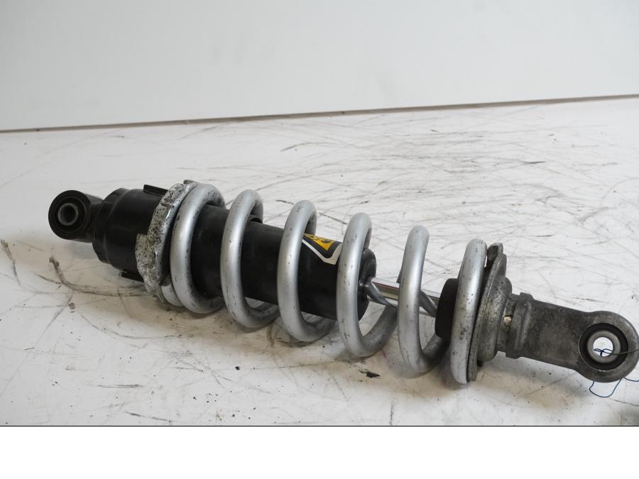 Framsidan på Stötdämpare från en Yamaha FZ-1 N -2007 motorcykel.