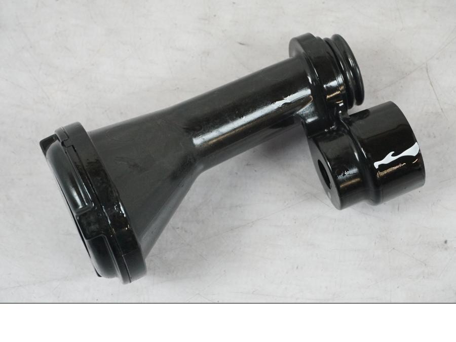 Framsidan på Oljetråg från en Kawasaki Z 900 -2019 motorcykel.