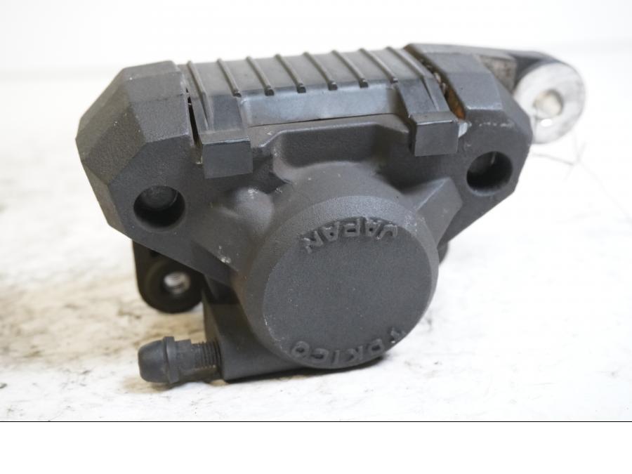 Baksidan på Bromsok från en Suzuki GSX-R 600 -2000 motorcykel.