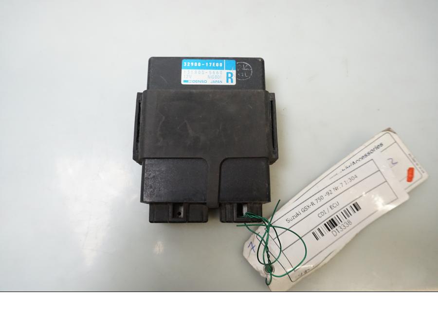 Framsidan på CDI / ECU från en Suzuki GSX-R 750 -1992 motorcykel.
