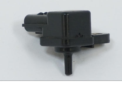 Baksidan på Mapsensor från en Kawasaki VN 1500 -2002 motorcykel.