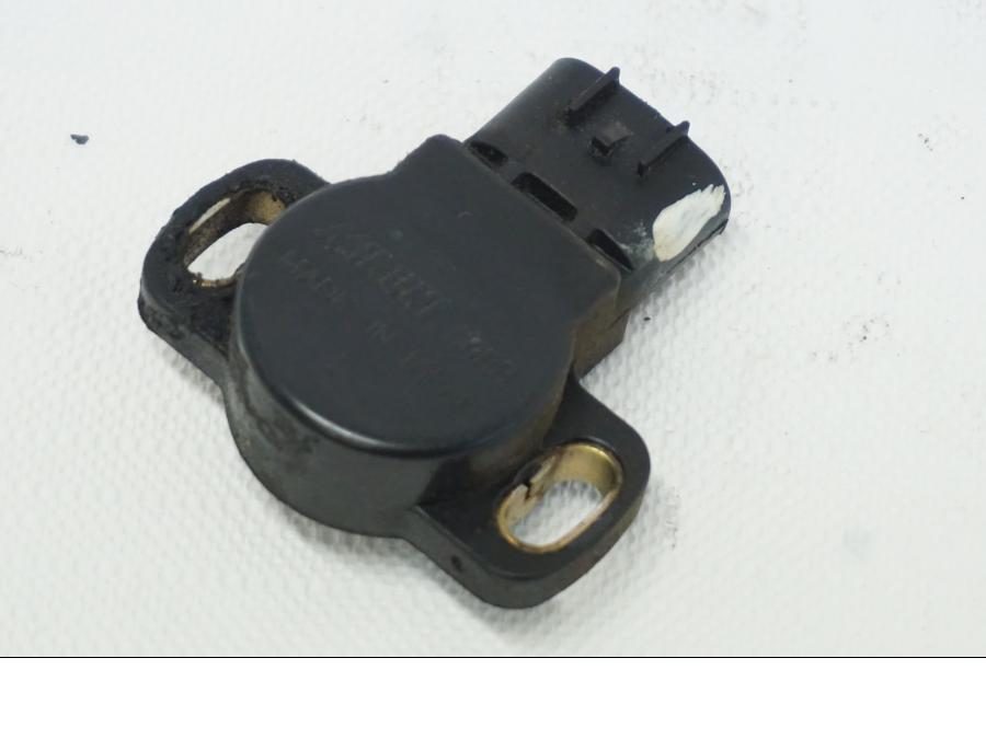 Höger sida på TPS från en Yamaha TDM 850 -1998 motorcykel.