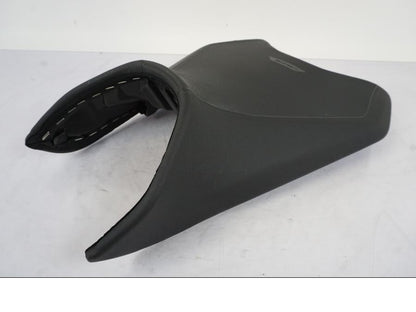 Framsidan på Sadel från en KTM 790 Duke -2019 motorcykel.