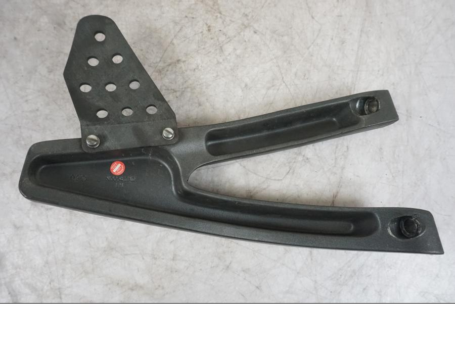 Extrabild4 på Fotpinnefäste från en Buell 1125 R -2008 motorcykel.