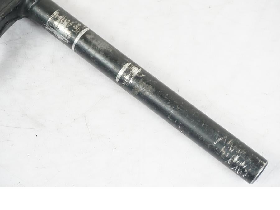 Extrabild1 på Styre från en Suzuki GSX 400 -1983 motorcykel.