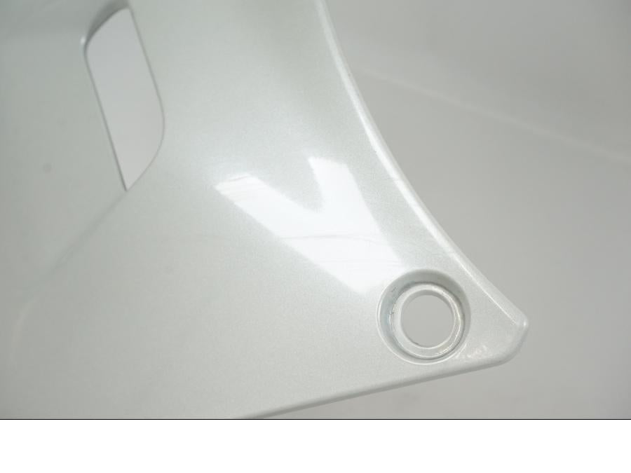 Extrabild3 på Magkåpa från en Yamaha YZF-R7 -2022 motorcykel.