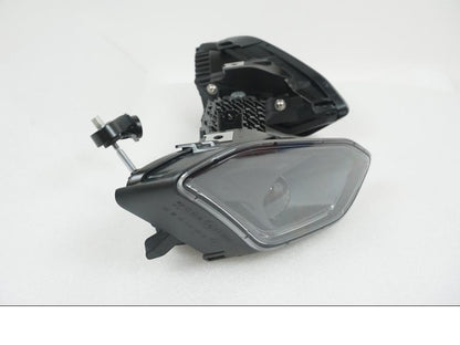 Höger sida på Strålkastare från en BMW S 1000 RR -2021 motorcykel.