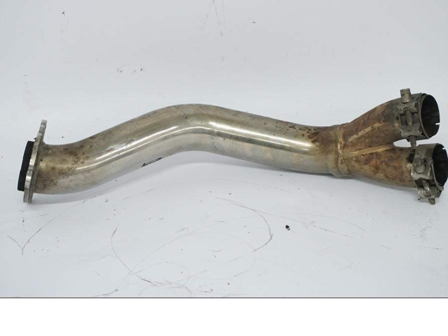 Vänster sida på Mellanrör från en Honda CBR 900 RR -2002 motorcykel.