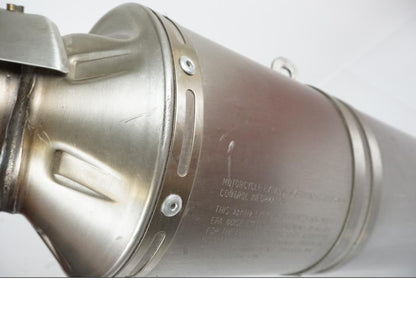 Extrabild1 på Ljuddämpare från en Aprilia RSV 1000 -2008 motorcykel.