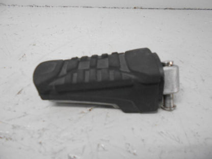 Framsidan på Fotpinne från en BMW S 1000 XR -2018 motorcykel.