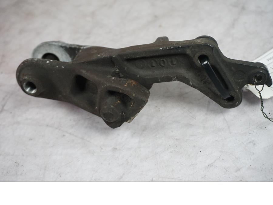 Framsidan på Bromsoksfäste från en Honda GL 1200 -1987 motorcykel.