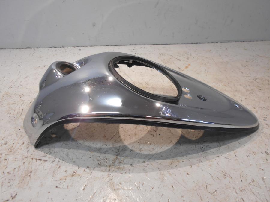 Höger sida på Bensintankskåpa från en Yamaha XV 1600 -2000 motorcykel.