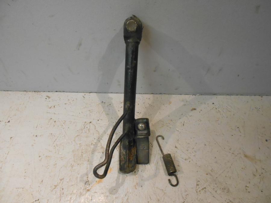 Framsidan på Sidostöd från en Honda GL 500 -1982 motorcykel.