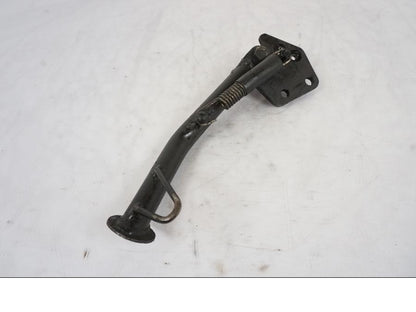 Framsidan på Sidostöd från en KTM 125 Duke -2017 motorcykel.