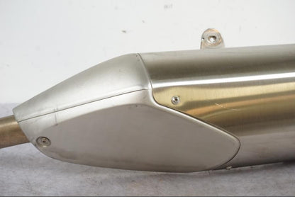 Vänster sida på Ljuddämpare från en BMW K 1600 -2012 motorcykel.