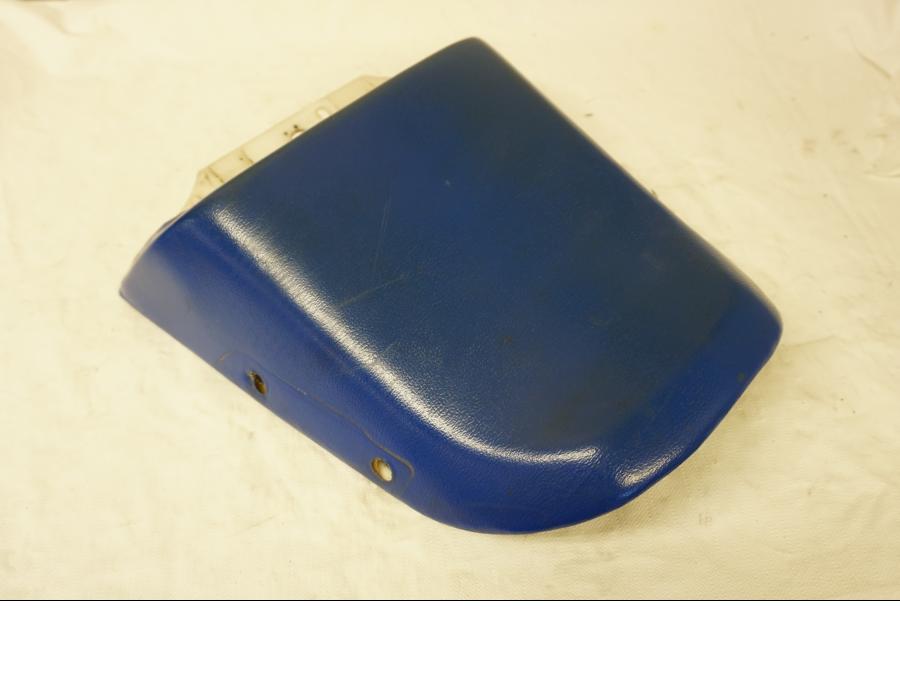 Höger sida på Sadel från en Suzuki GSX 600 F -1988 motorcykel.