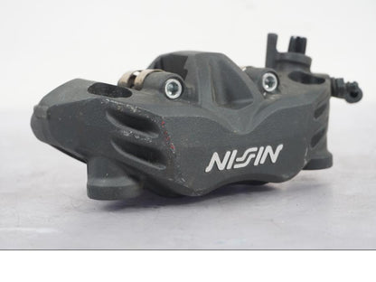 Baksidan på Bromsok från en Kawasaki GTR 1400 -2008 motorcykel.