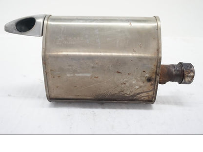 Baksidan på Ljuddämpare från en Kawasaki Versys 650 -2008 motorcykel.