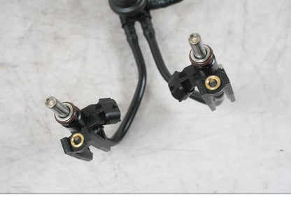 Snett uppifrån på Fuel Rail från en Ducati Multistrada V4 -2024 motorcykel.