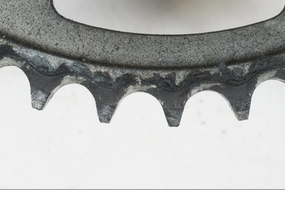 Vänster sida på Drevfäste från en Yamaha MT-07 -2019 motorcykel.