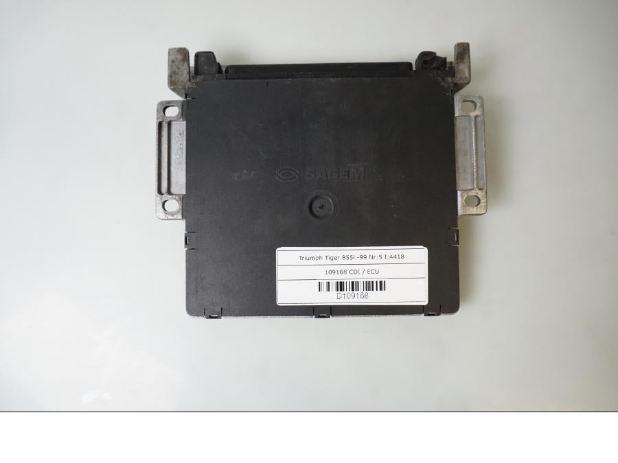 Baksidan på CDI / ECU från en Triumph Tiger -1999 motorcykel.