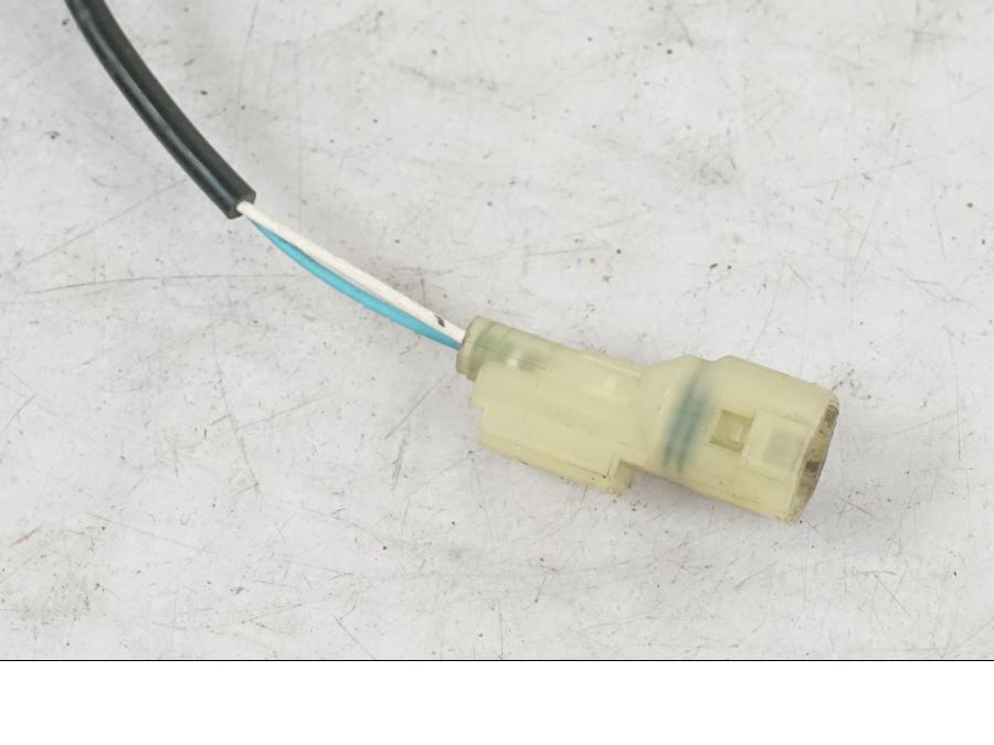 Baksidan på ABS givare från en Triumph Tiger Explorer -2013 motorcykel.