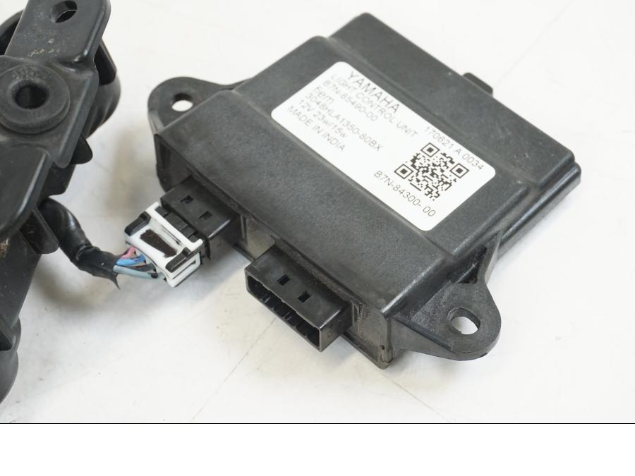 Extrabild1 på Strålkastare från en Yamaha MT-09 -2021 motorcykel.