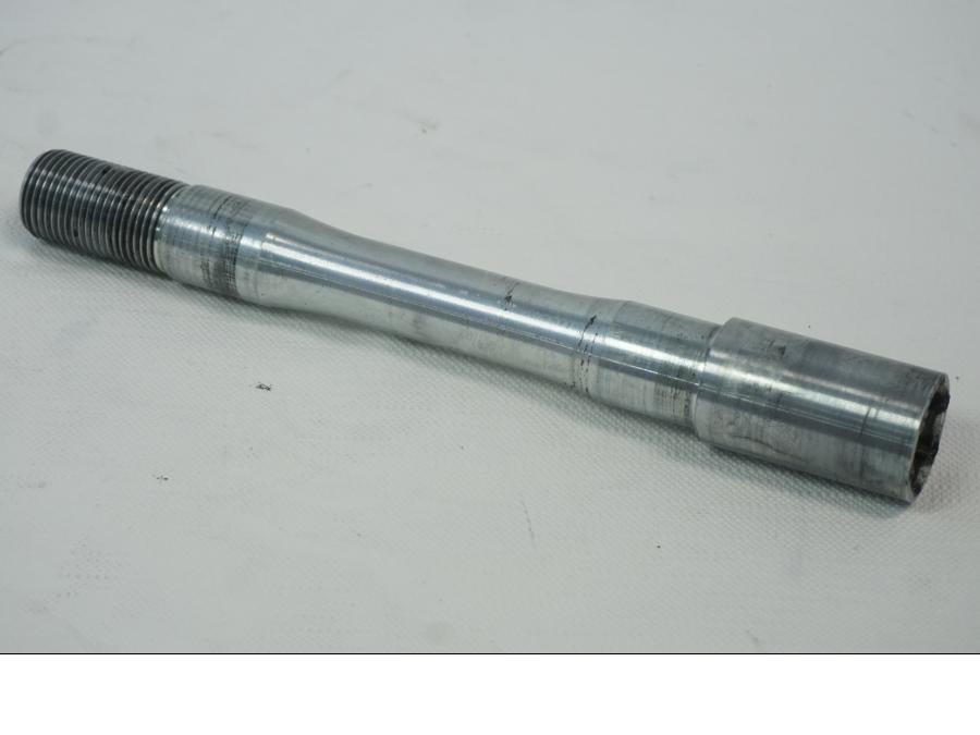 Framsidan på Axel från en Buell XB9S -2003 motorcykel.