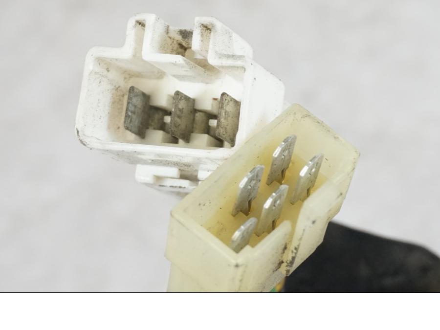 Extrabild5 på Likriktare från en Honda CBR 1100 XX -1999 motorcykel.