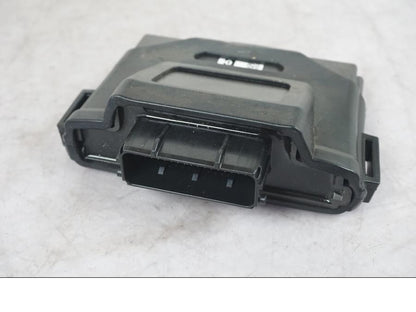 Baksidan på Kontrollenhet från en KTM 1290 Super Adventure S -2022 motorcykel.