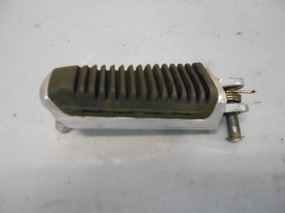 Framsidan på Fotpinne från en Suzuki GSX 1400 -2003 motorcykel.