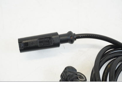 Extrabild2 på ABS givare från en Ducati Streetfighter V4 -2020 motorcykel.