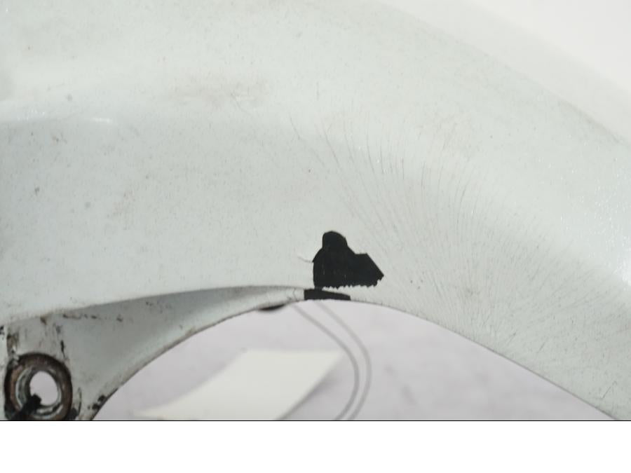 Baksidan på Framskärm från en Suzuki GSX 550 EF -1985 motorcykel.