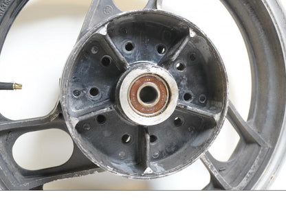 Extrabild3 på Fälg från en Yamaha FJ 1200 -1986 motorcykel.